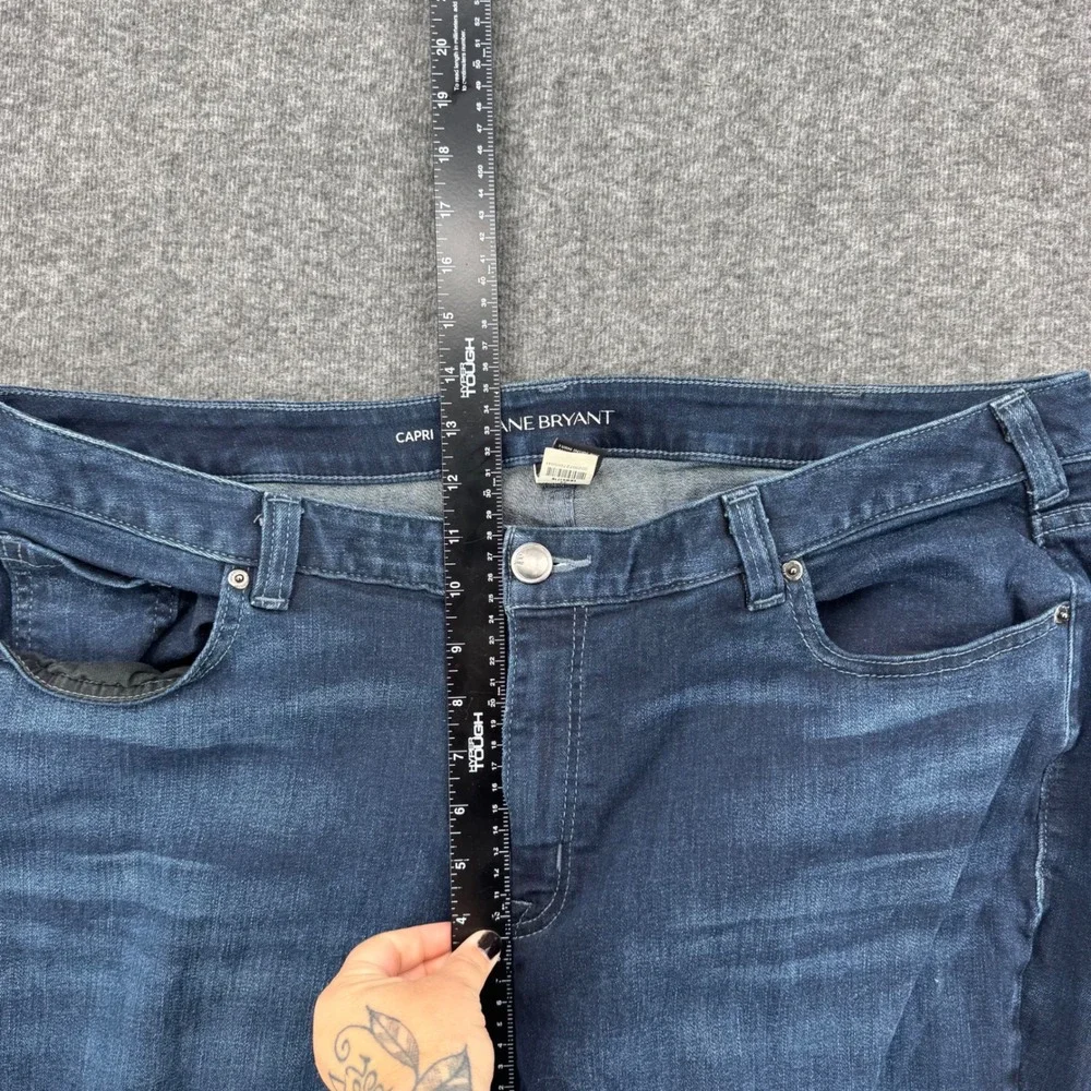 Lane Bryant Womens Plus Size 24 Dark Wash Capri Jeans Stretch Denim Whiskered